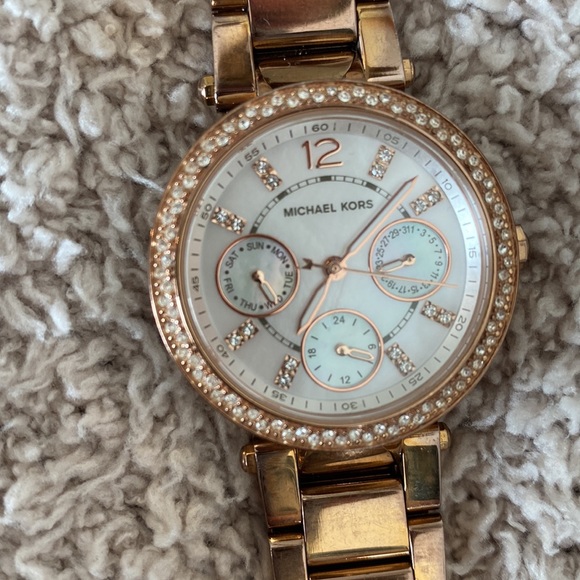 Michael Kors Watch - Picture 3 of 4